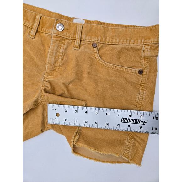 GAP Women’s Corduroy Shorts Size 6 – Tan / Camel, Excellent Pre-Owned - Picture 6 of 8